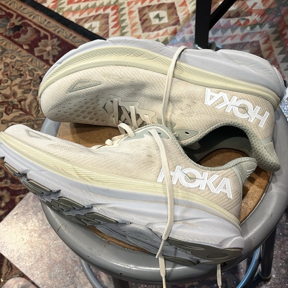 Hoka Clifton 9 - used - men’s 10.5 - 279 miles run on them - Picture 6 of 14